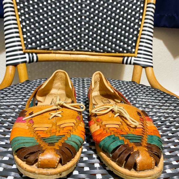 Huarache Multi color size 8 Women’s Sandals. - Picture 2 of 7